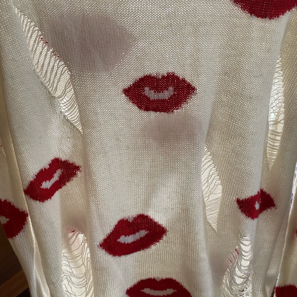 Sweater - Picture 5 of 5